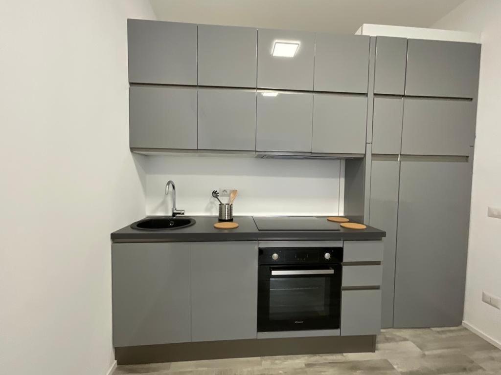Your Apartments In Navigli District 밀라노 외부 사진