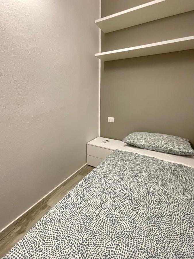 Your Apartments In Navigli District 밀라노 외부 사진